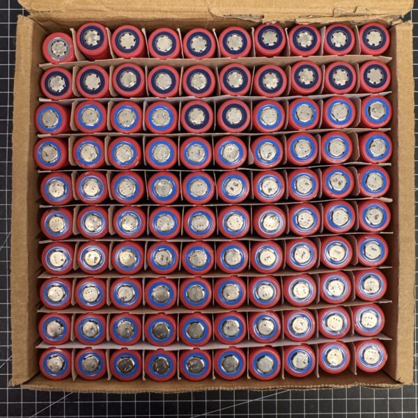 x100 18650 Zellen diverse Sanyo